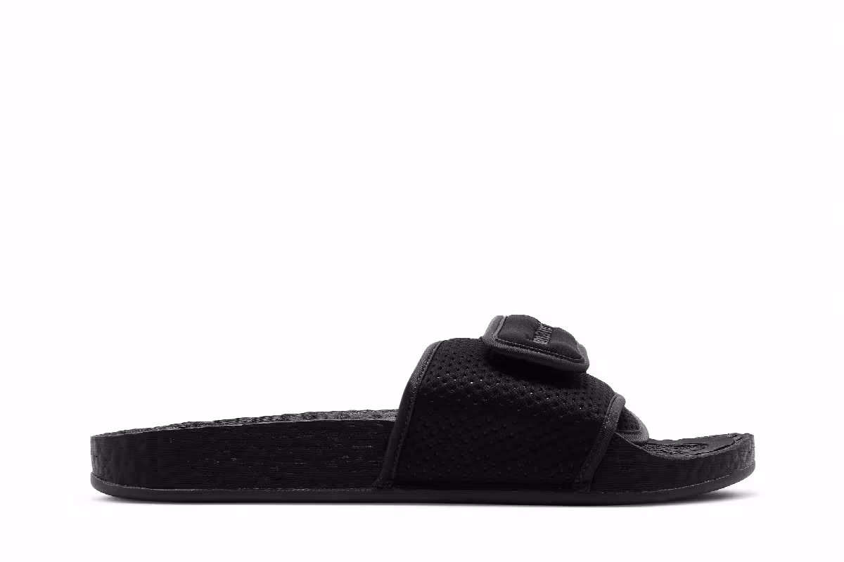 Pharrell x adidas Chancletas Hu Slide Black Future, view 2