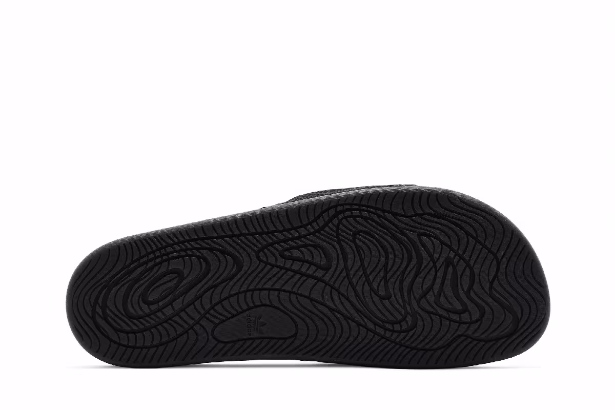 Pharrell x adidas Chancletas Hu Slide Black Future, view 5