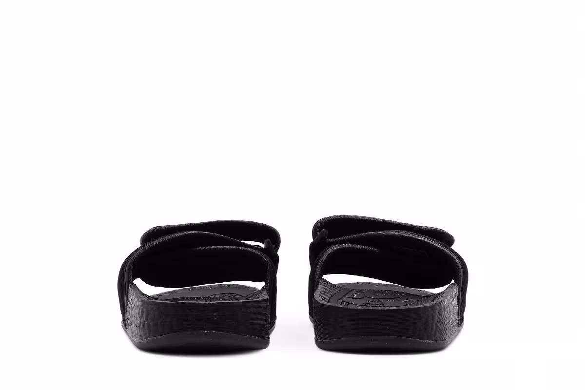 Pharrell x adidas Chancletas Hu Slide Black Future, view 7