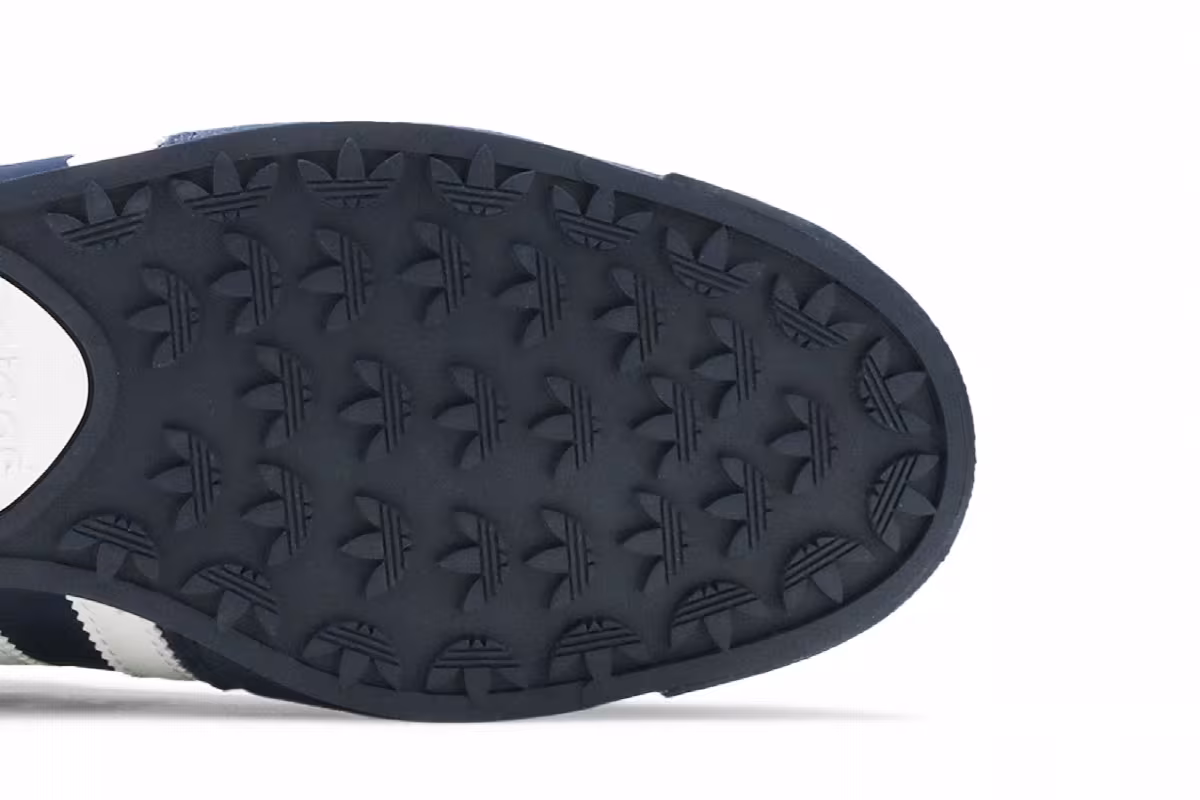 Adidas Orion Terry Fox 40th Anniversary, view 6