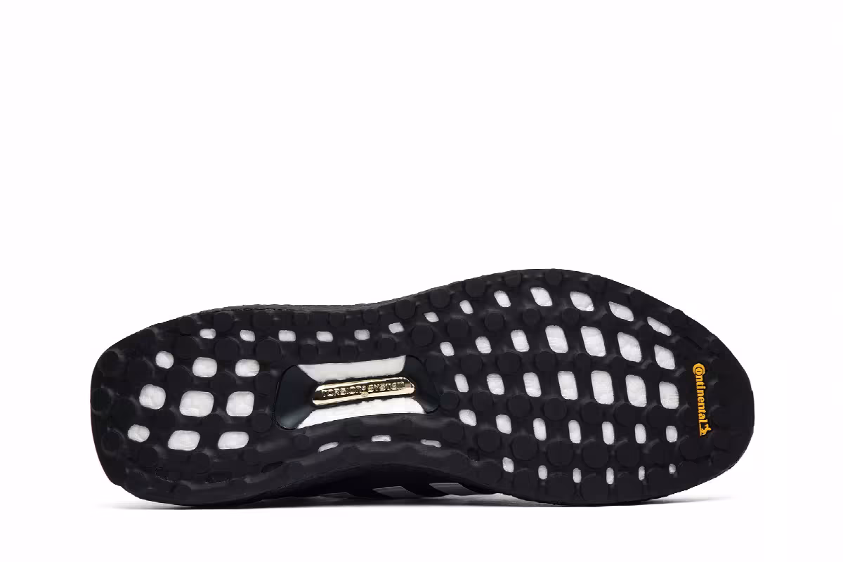 A Bathing Ape x adidas UltraBoost 4.0 Green Camo, view 5