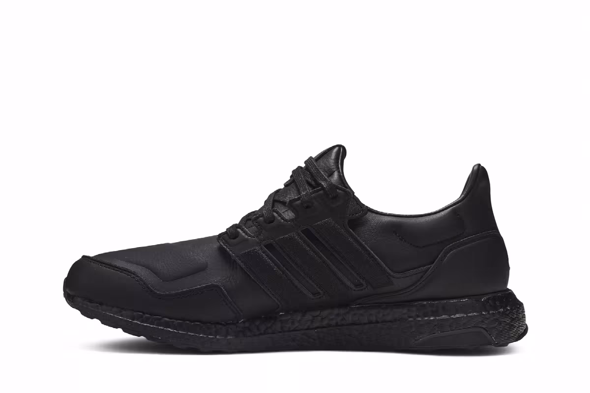 adidas Men's UltraBoost Leather Core Black, view 4