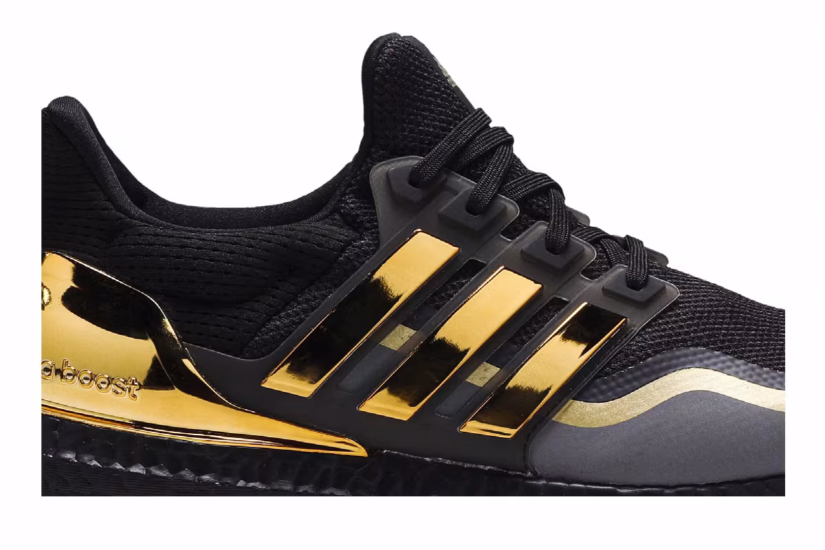 adidas UltraBoost Metallic Gold, view 3