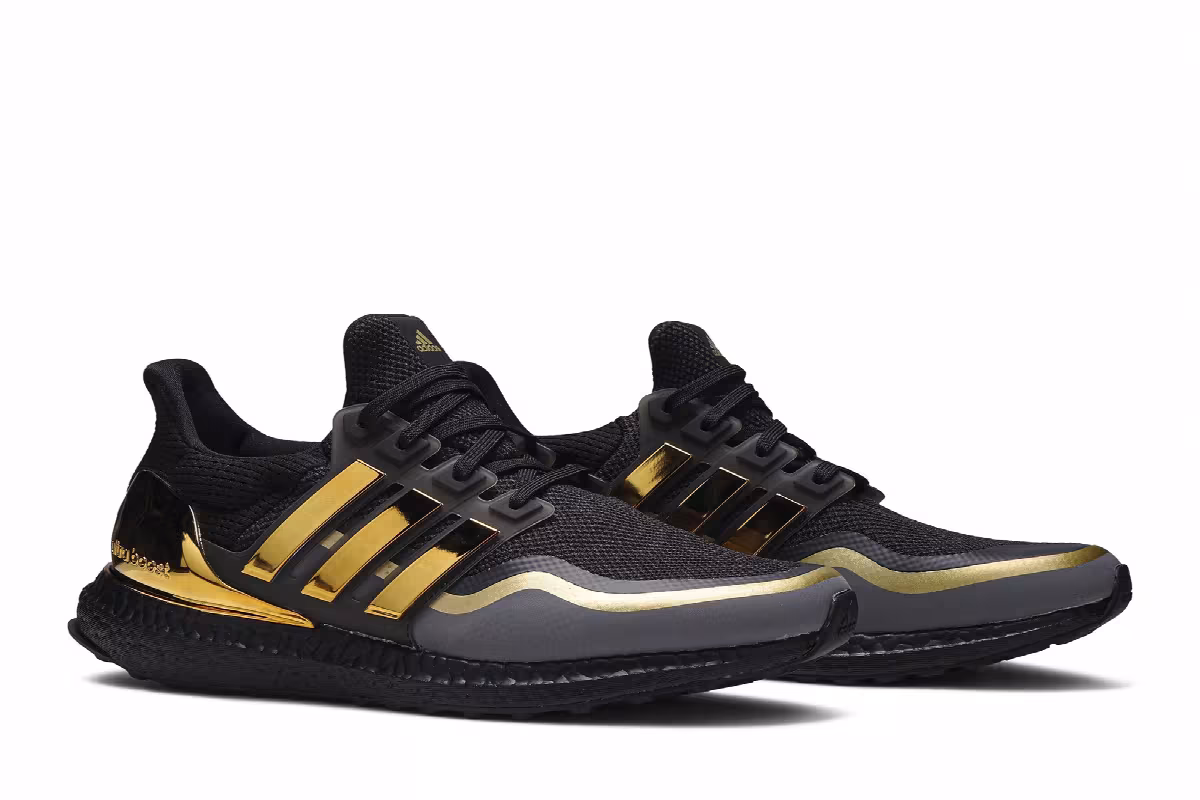 adidas UltraBoost Metallic Gold, view 9