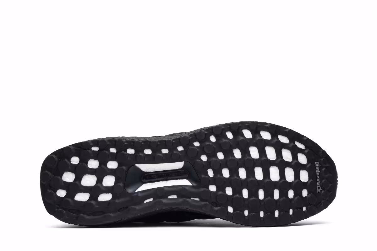 Madness x adidas UltraBoost 4.0 Black, view 5