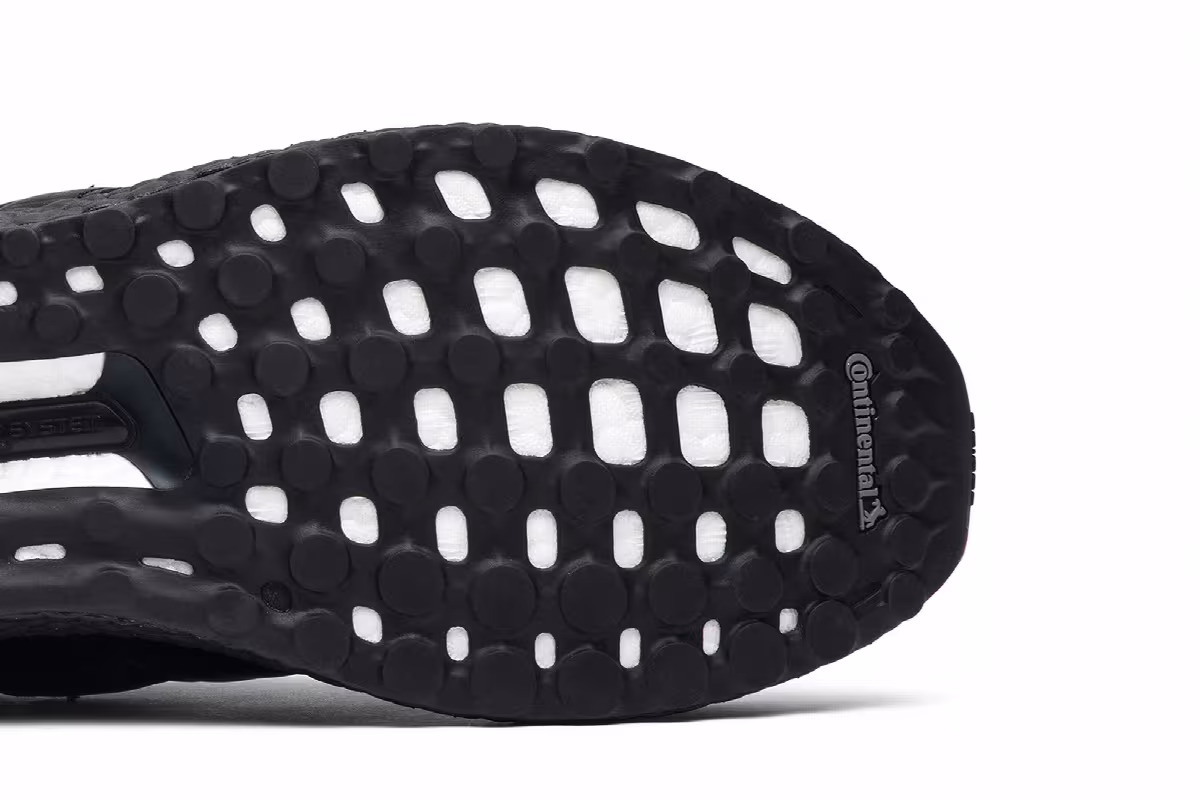 Madness x adidas UltraBoost 4.0 Black, view 6