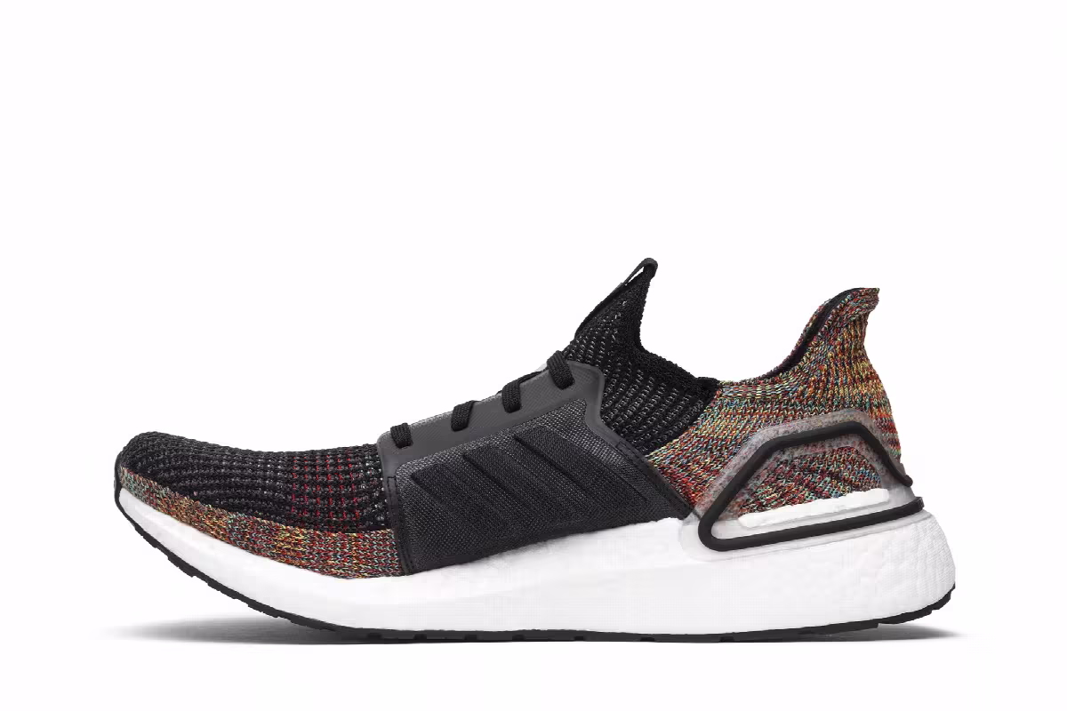 adidas UltraBoost 19 Dark Pixel, view 4