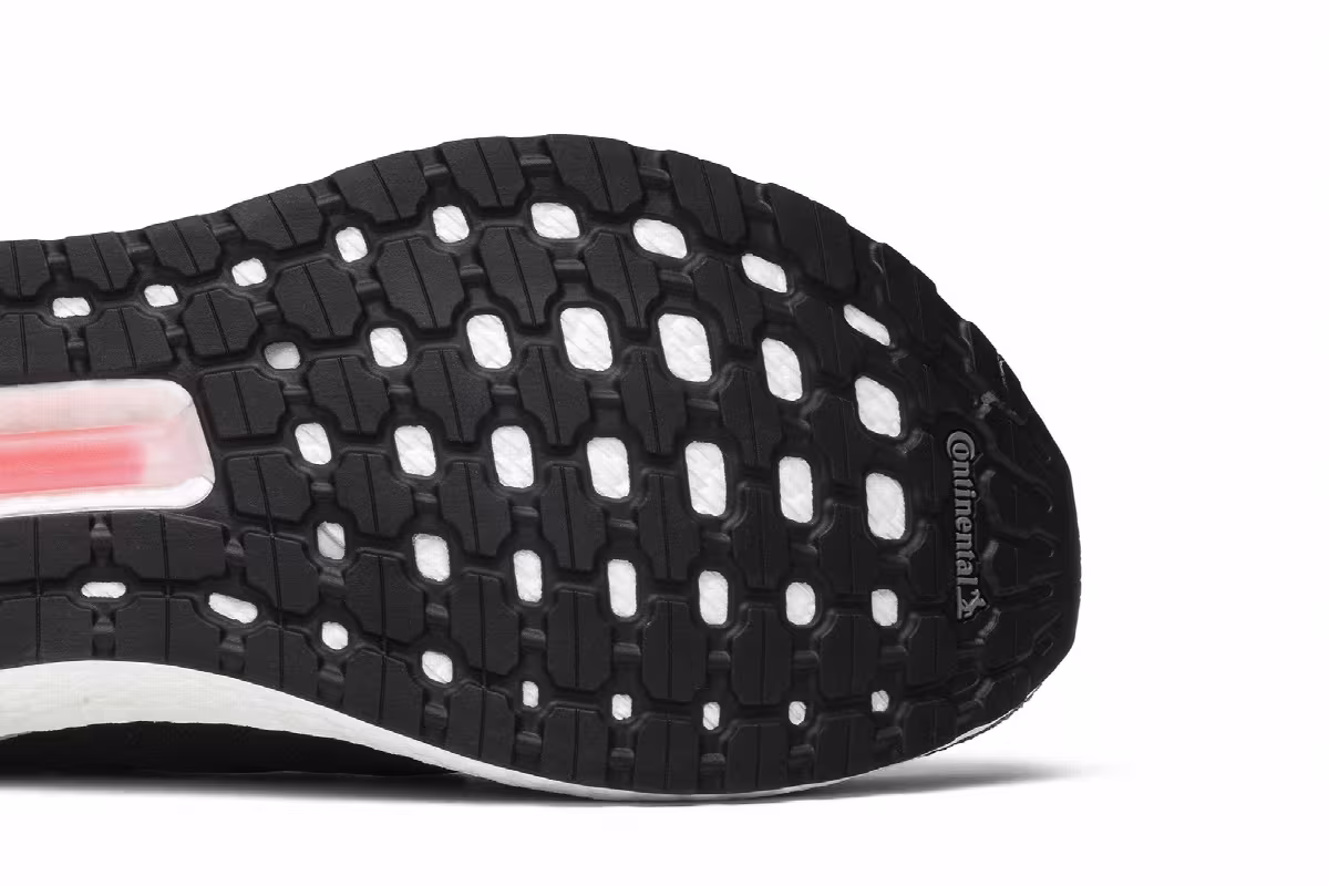 adidas UltraBoost 19 Dark Pixel, view 6