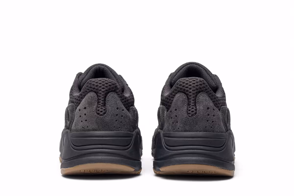 adidas Men's Yeezy Boost 700 Utility Black 2019, view 7