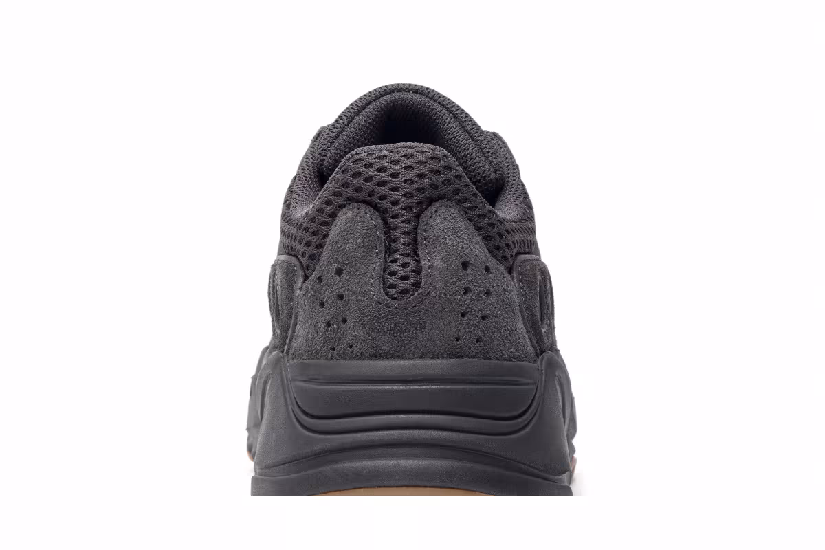 adidas Men's Yeezy Boost 700 Utility Black 2019, view 8