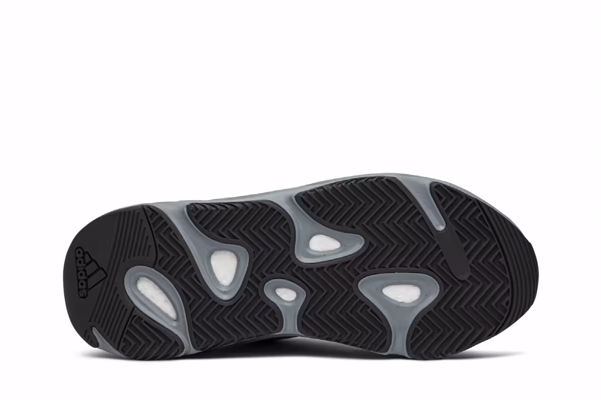 adidas Yeezy Boost 700 V2 Hospital Blue, view 5
