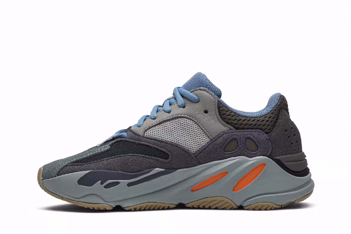 adidas Yeezy Boost 700 Carbon Blue, view 4