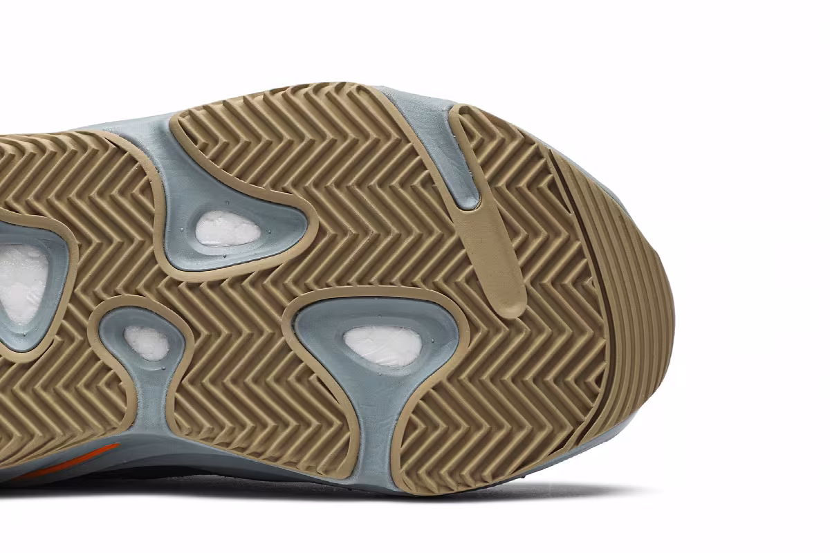 adidas Yeezy Boost 700 Carbon Blue, view 6
