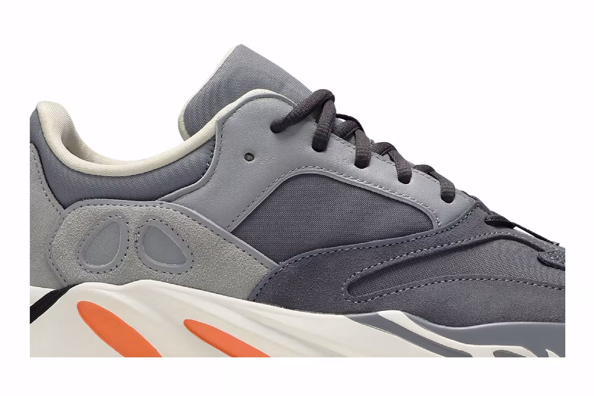 adidas Yeezy Boost 700 Magnet, view 3