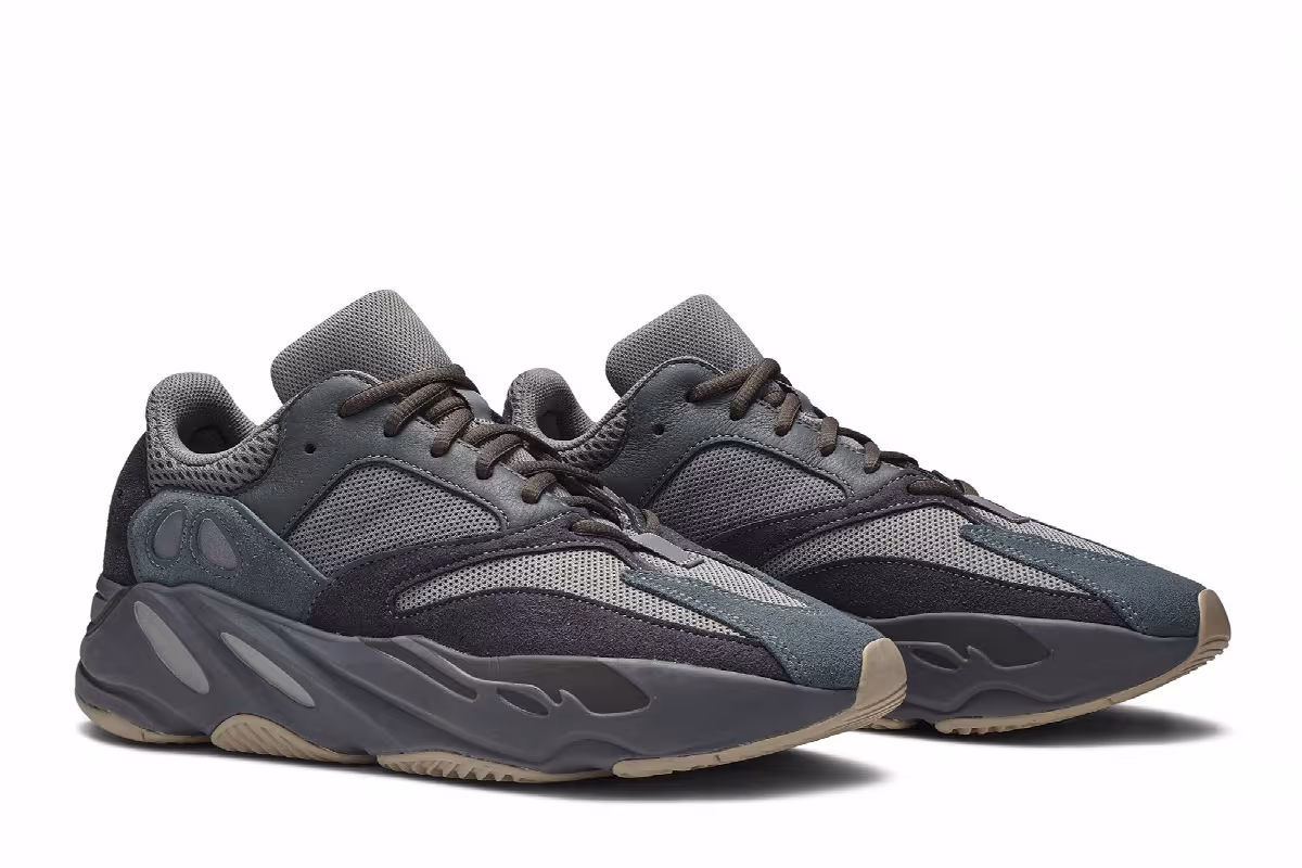 adidas Yeezy Boost 700 Hospital Blue, view 9