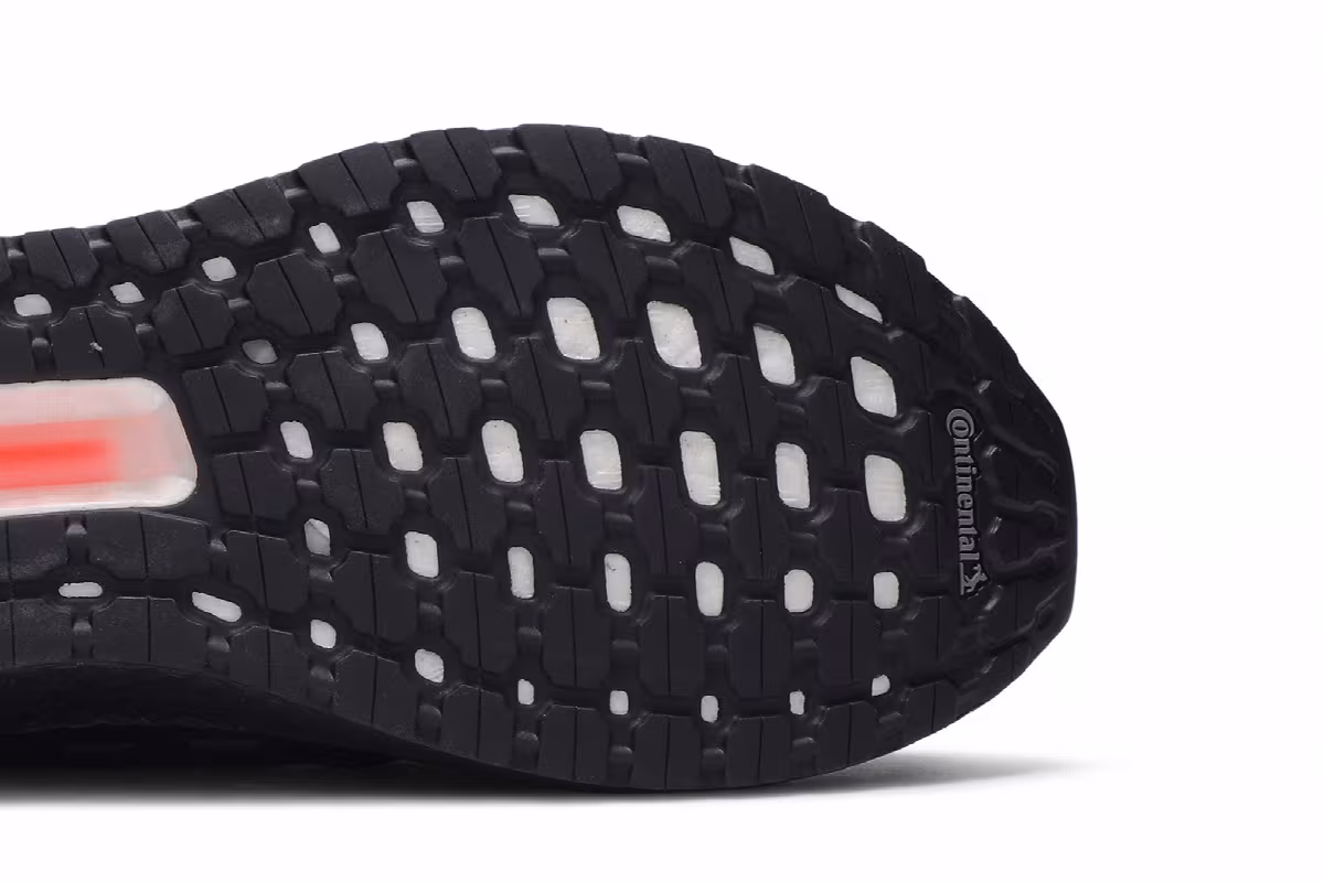 adidas UltraBoost 19 Triple Black, view 6