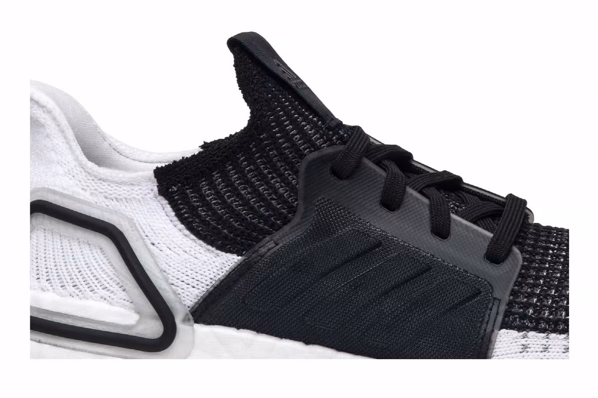 adidas UltraBoost 19 Oreo, view 3
