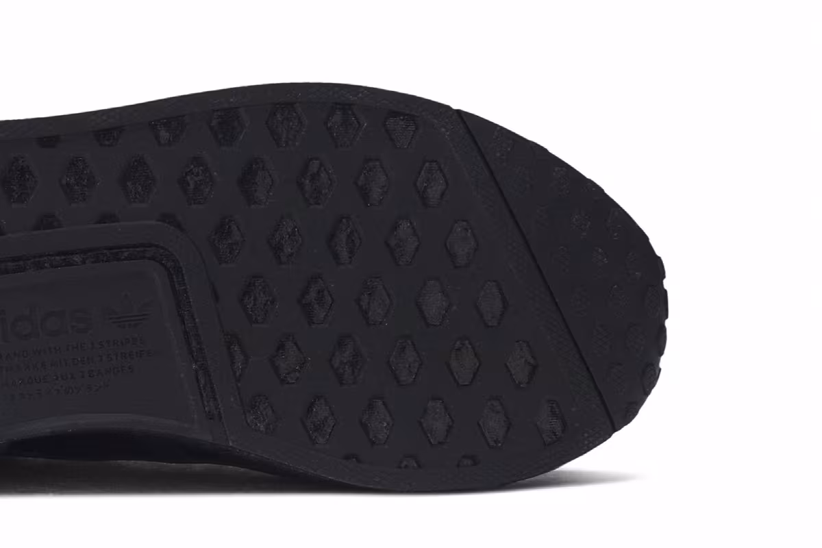 Adidas NMD_R1 V2 Triple Black, view 6