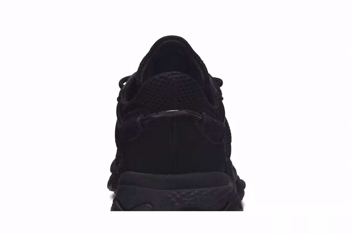 adidas Men's Ozweego Black Carbon, view 8