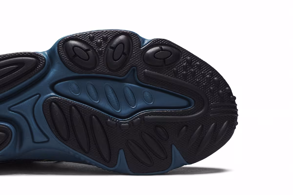 Pusha T x adidas Ozweego King Push, view 6