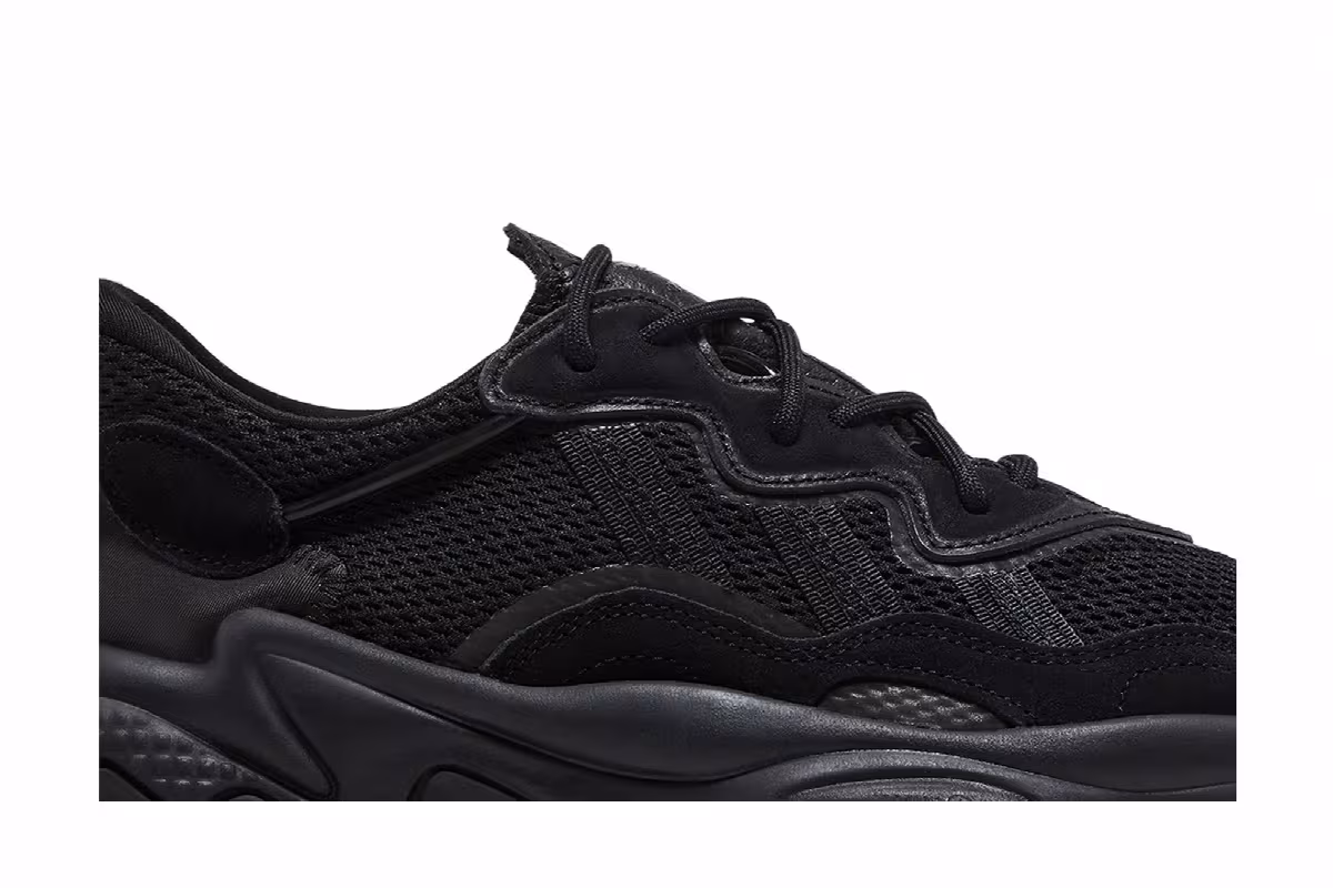 adidas Ozweego J Core Black, view 3