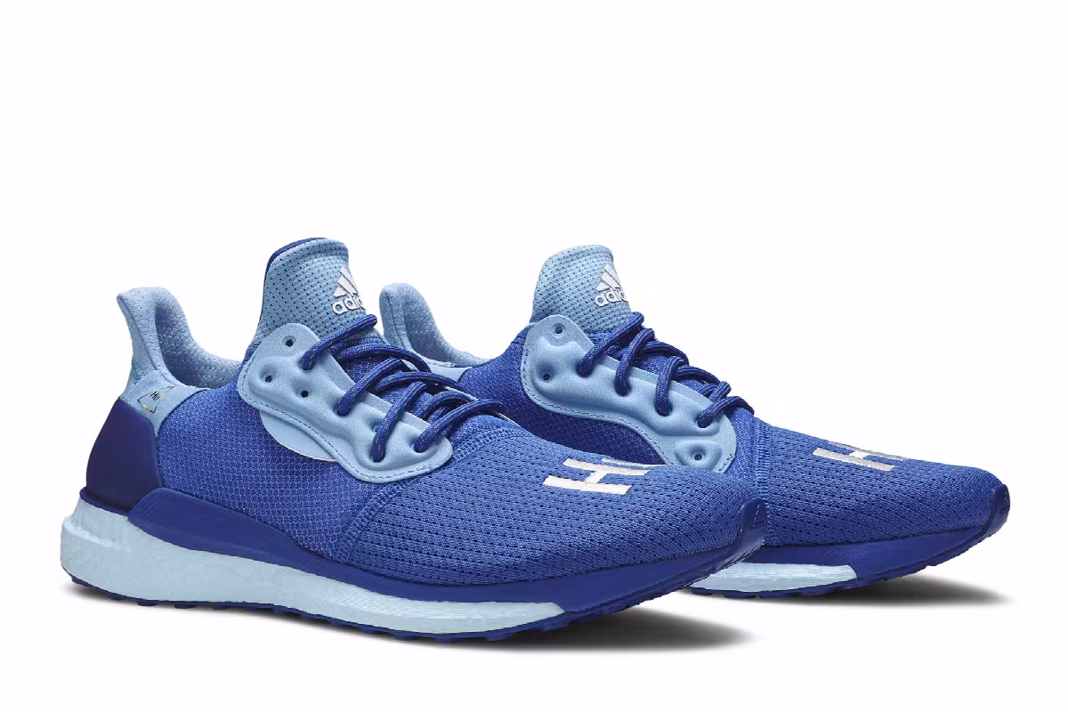 Pharrell x adidas Solar Hu Glide Power Blue, view 9