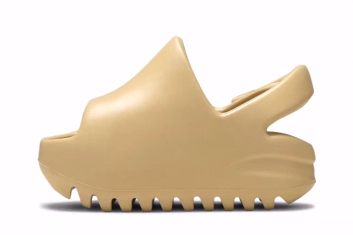 Adidas Yeezy Slides Infant Desert Sand, view 4