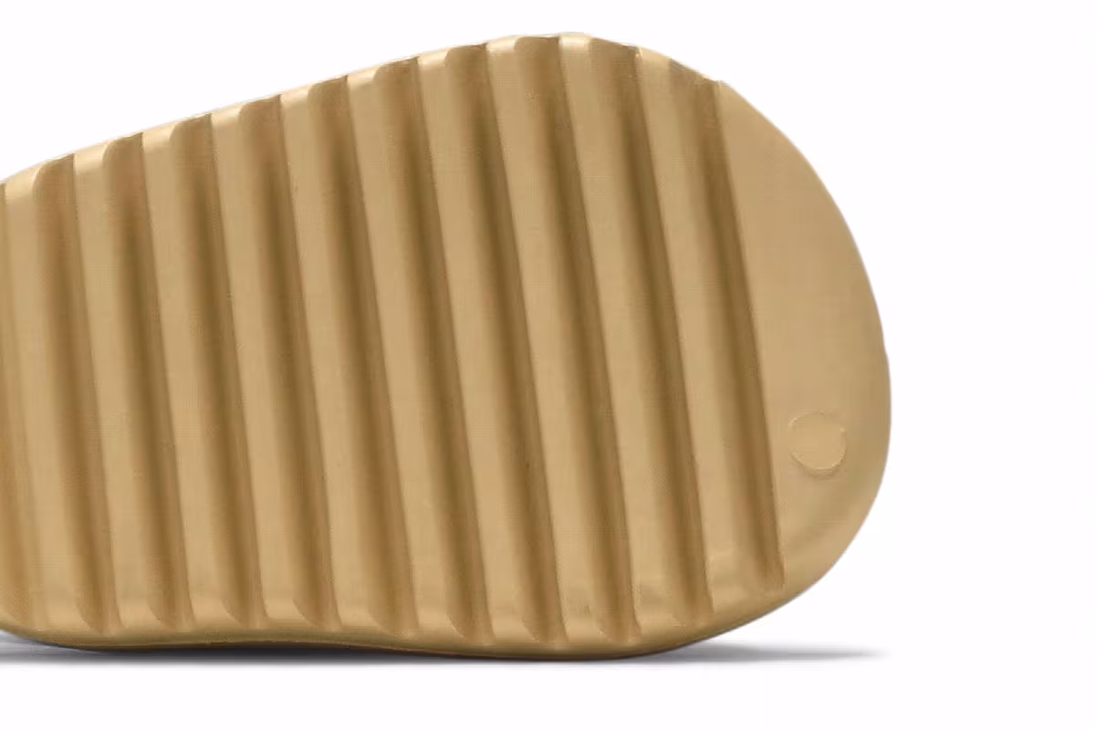 Adidas Yeezy Slides Infant Desert Sand, view 6