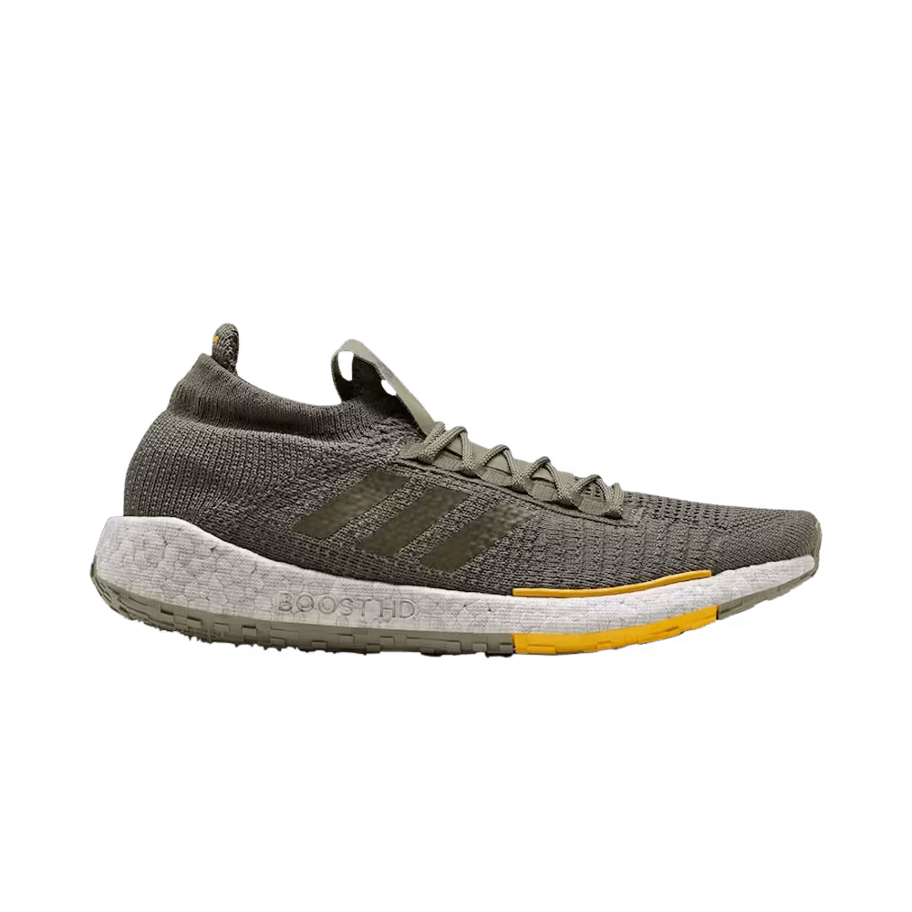 Monocle x adidas PulseBoost HD City Run - Cargo