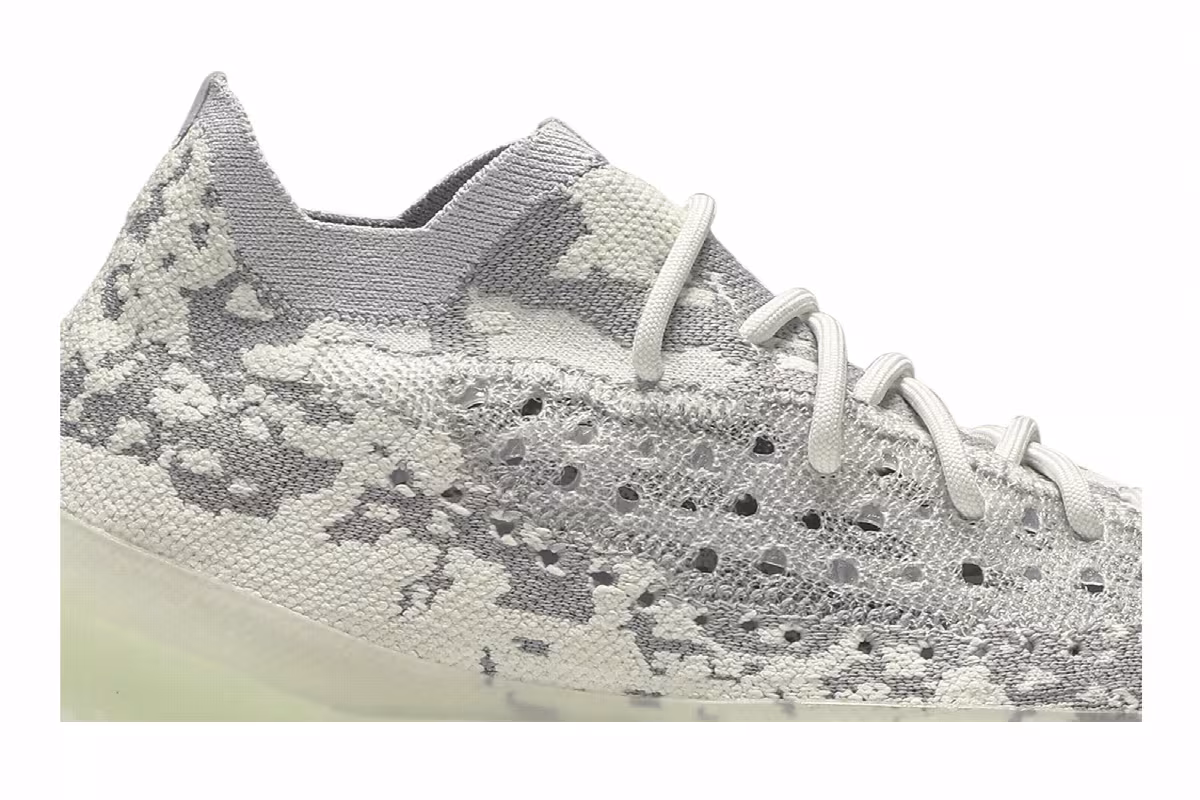 adidas Yeezy Boost 380 Alien, view 3