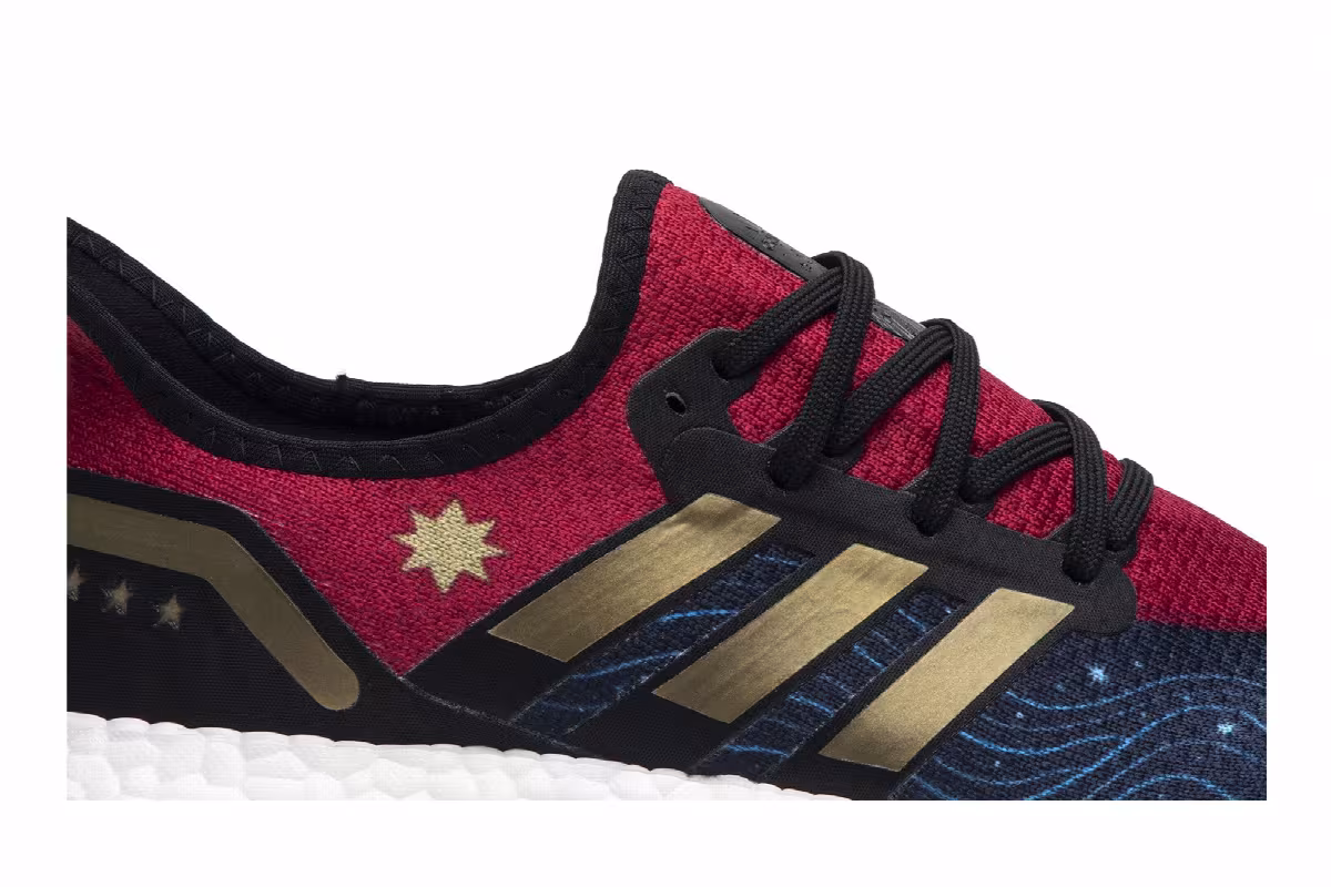 Marvel x adidas Speedfactory AM4CM Captain Marvel, view 3