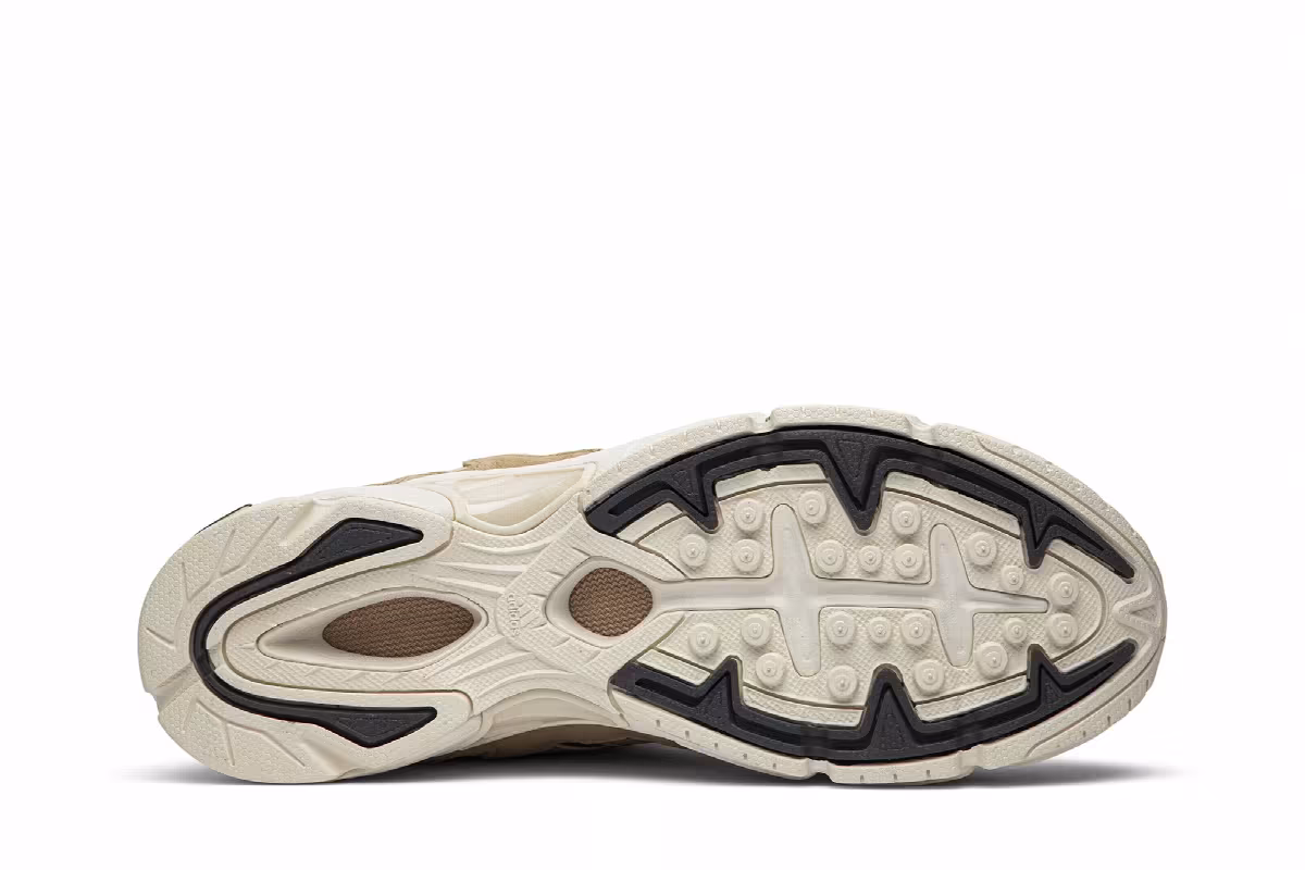 Sneakersnstuff x adidas Temper Run Nude, view 5