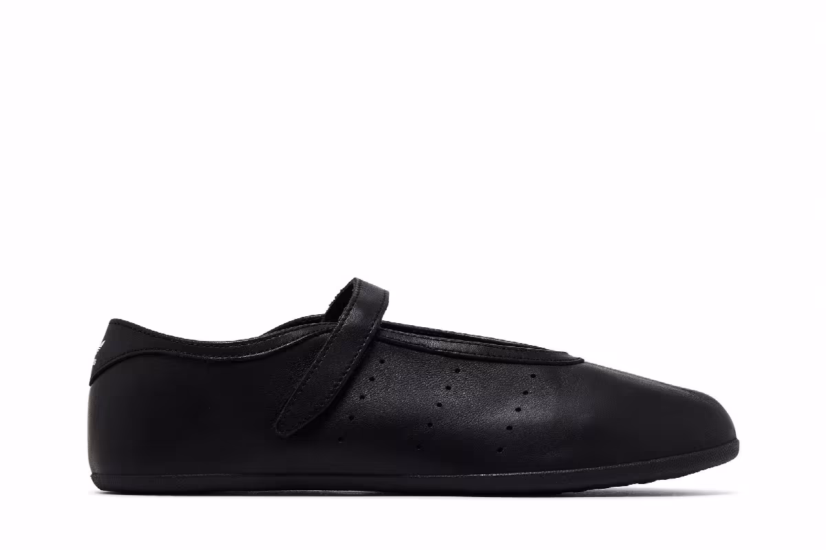 adidas Women's Stan Smith Lo Pro Triple Black, view 2