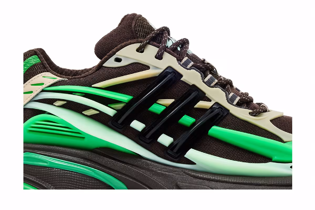 Pharrell x VIRGINIA x adidas Adistar Jellyfish Brown Green, view 3