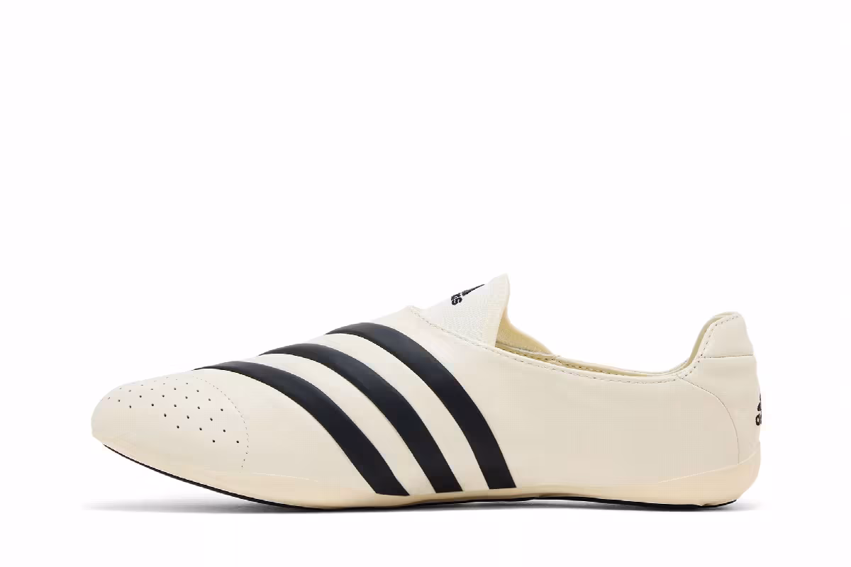 Pharrell x adidas Vario Flat Earther Core White, view 4
