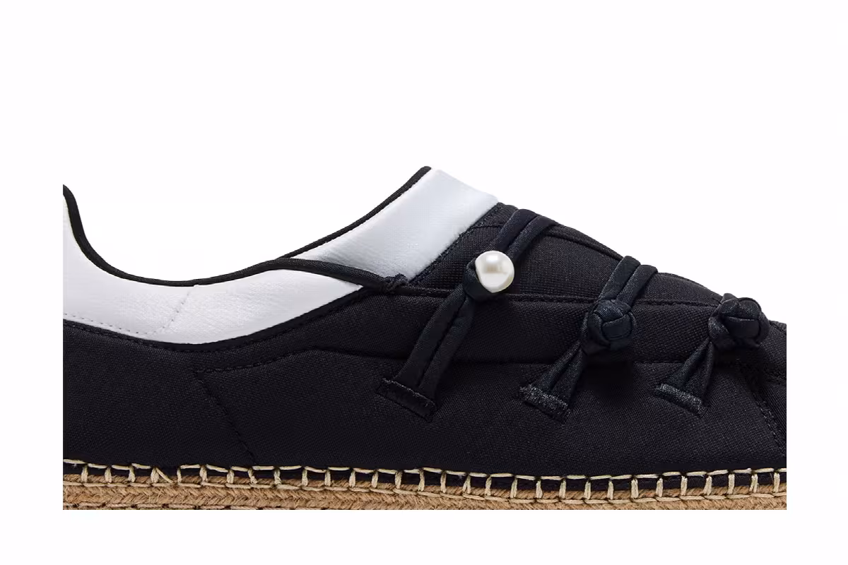CLOT x adidas Qi Flow Black, view 3