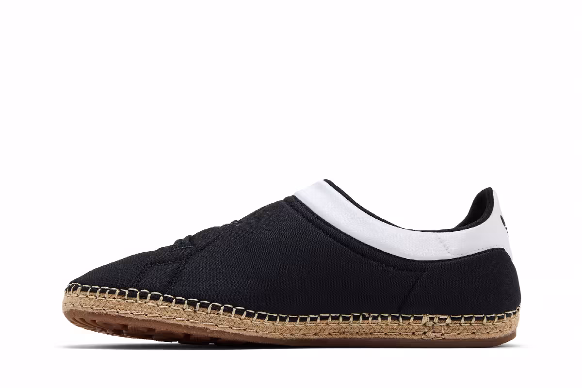 CLOT x adidas Qi Flow Black, view 4