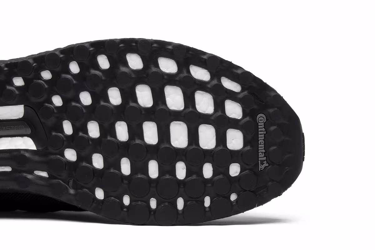 adidas UltraBoost 4.0 Triple Black, view 6