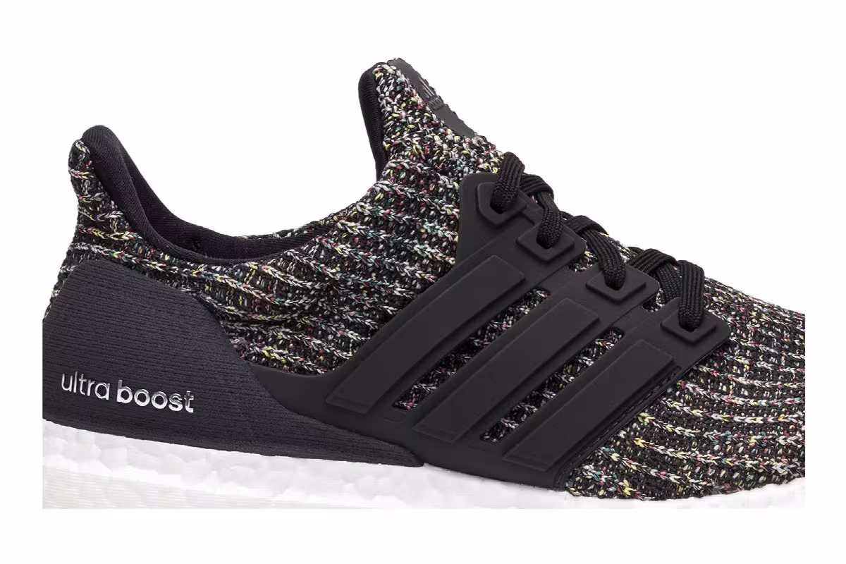 adidas UltraBoost 4.0 Black Carbon, view 3