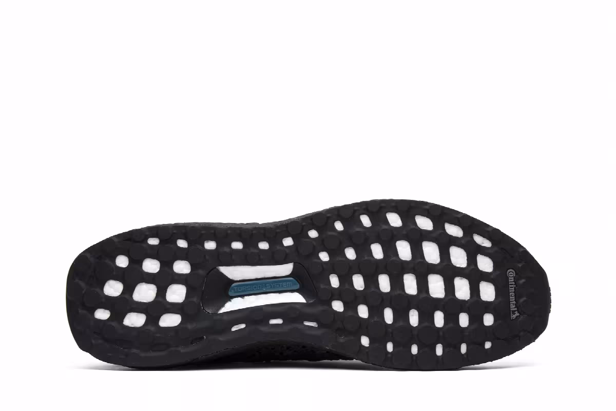 adidas UltraBoost Clima Limited Carbon, view 5