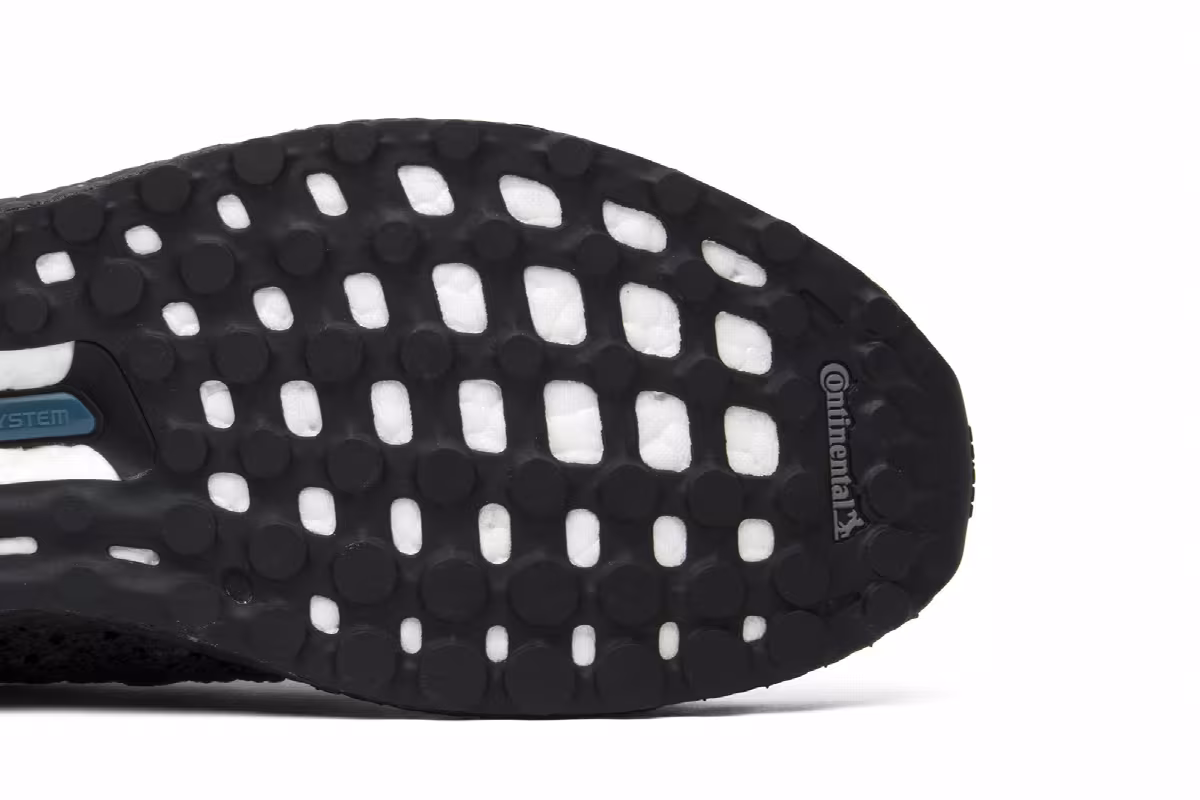 adidas UltraBoost Clima Limited Carbon, view 6