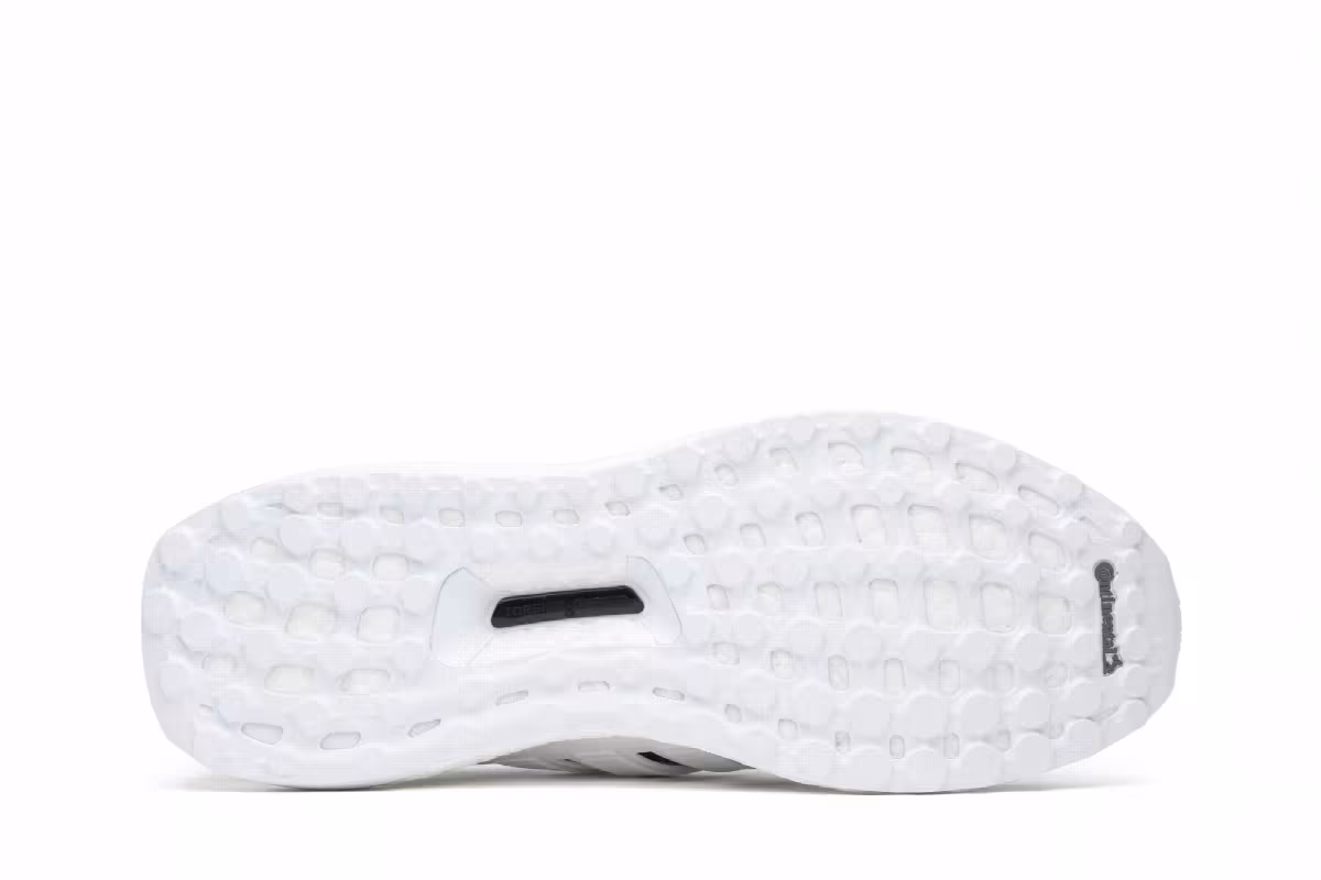 Undefeated x adidas UltraBoost 4.0 White, view 5