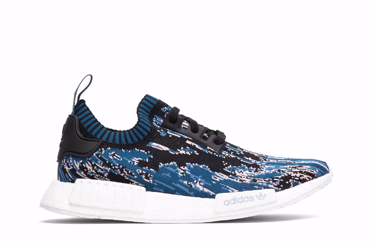 Sneakersnstuff x adidas NMD_R1 Primeknit Datamosh 2.0, view 2