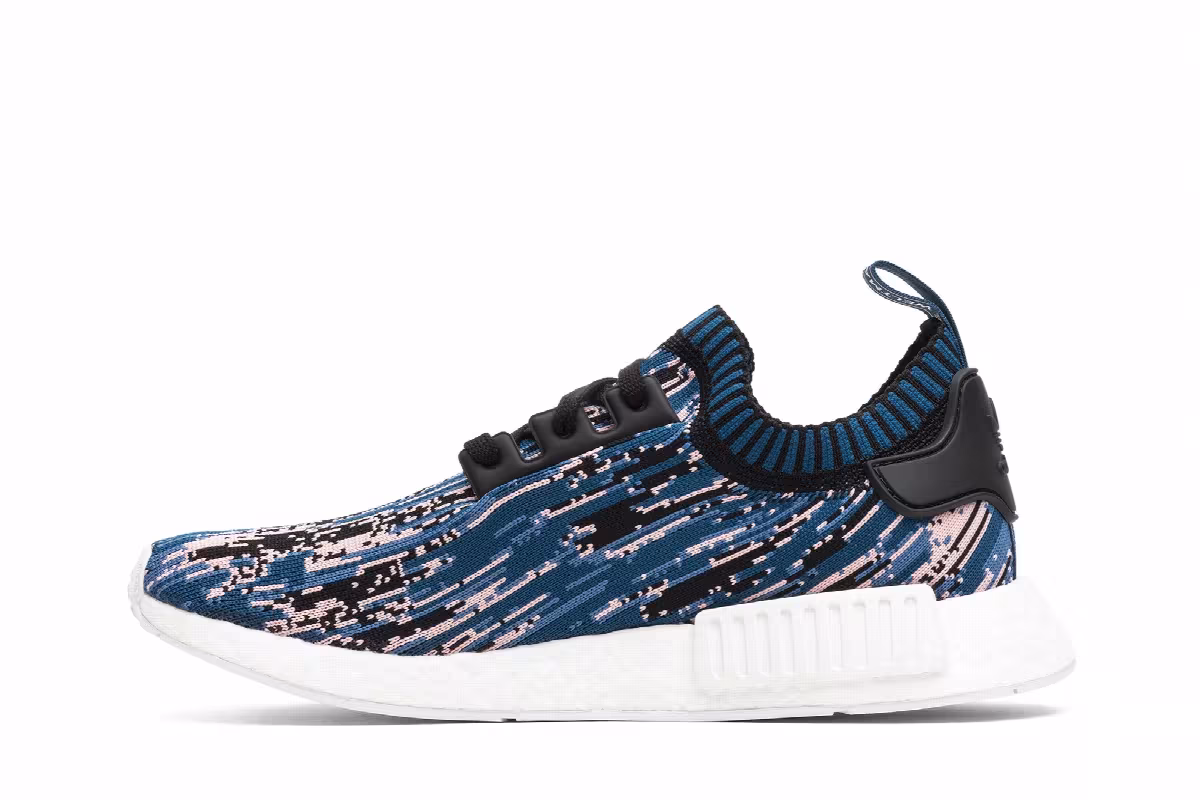 Sneakersnstuff x adidas NMD_R1 Primeknit Datamosh 2.0, view 4