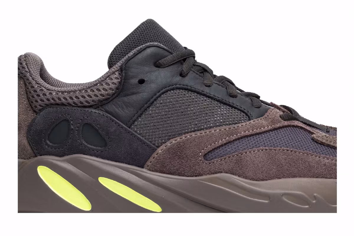 adidas Yeezy Boost 700 Mauve, view 3