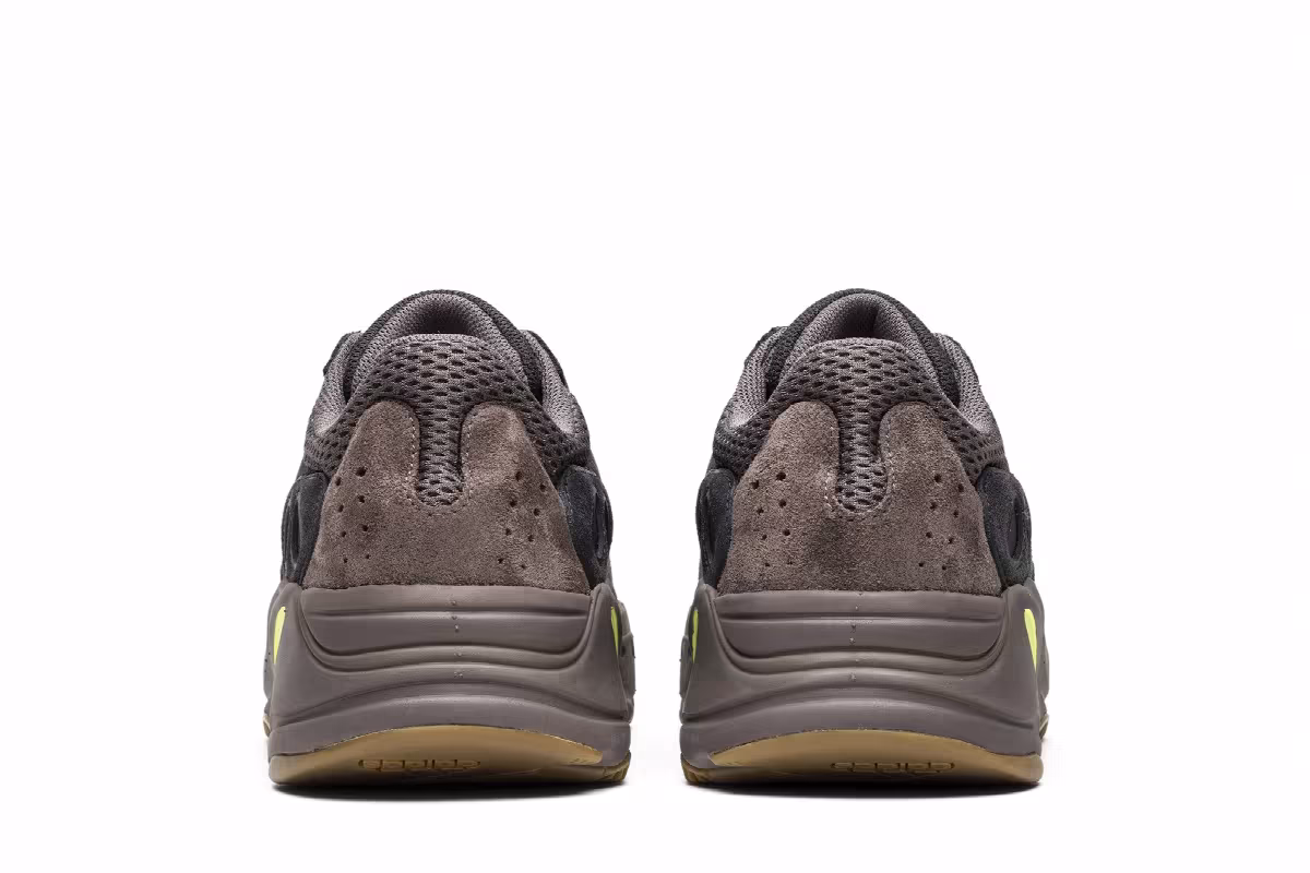 adidas Yeezy Boost 700 Mauve, view 7