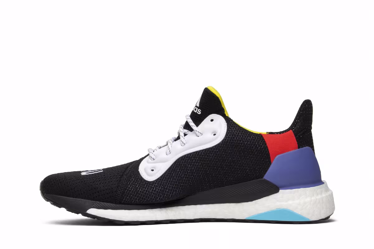 Pharrell x adidas Solar Hu Glide Black, view 4