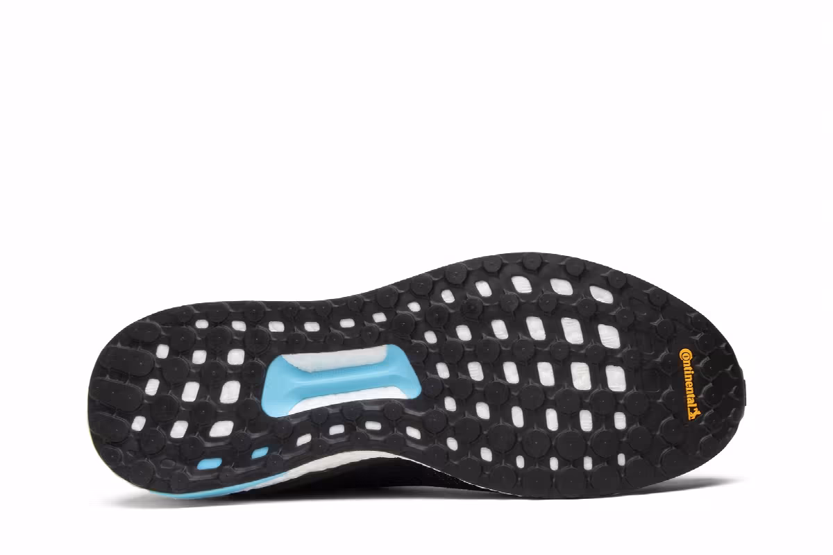 Pharrell x adidas Solar Hu Glide Black, view 5