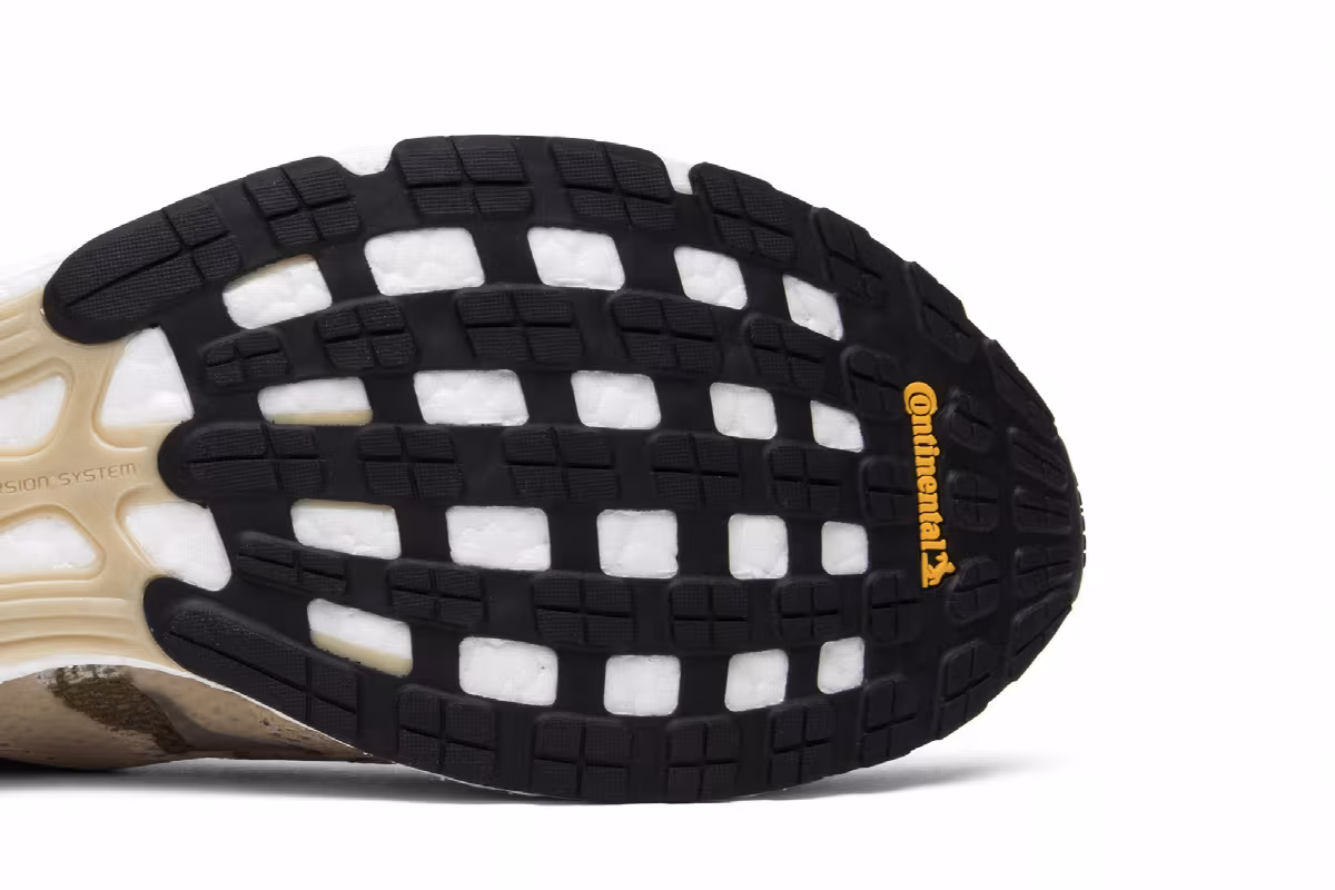 Undefeated x adidas adiZero Adios 3 Camo, view 6