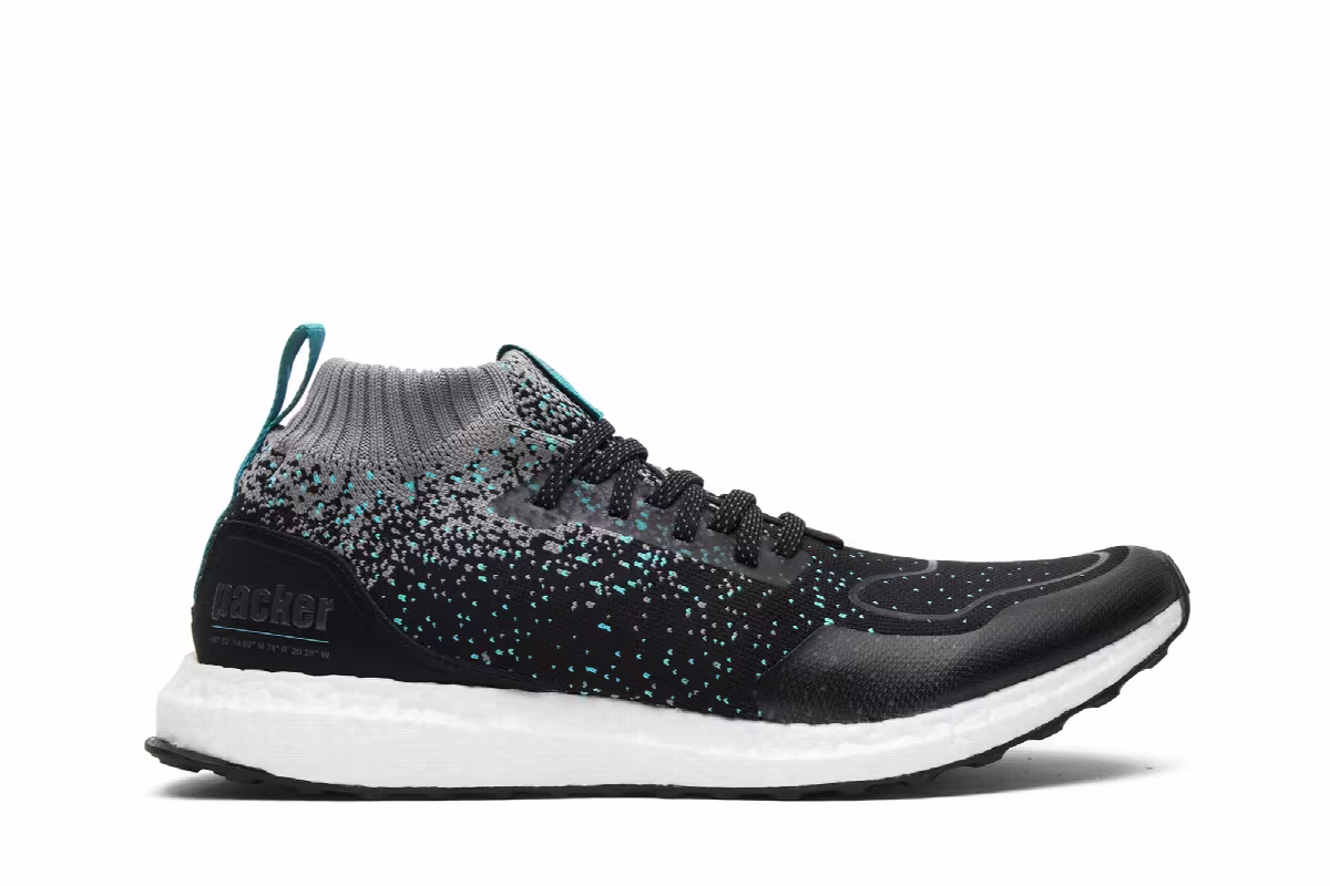 Solebox x Packer Shoes x adidas UltraBoost Mid Core Black Energy Blue, view 2